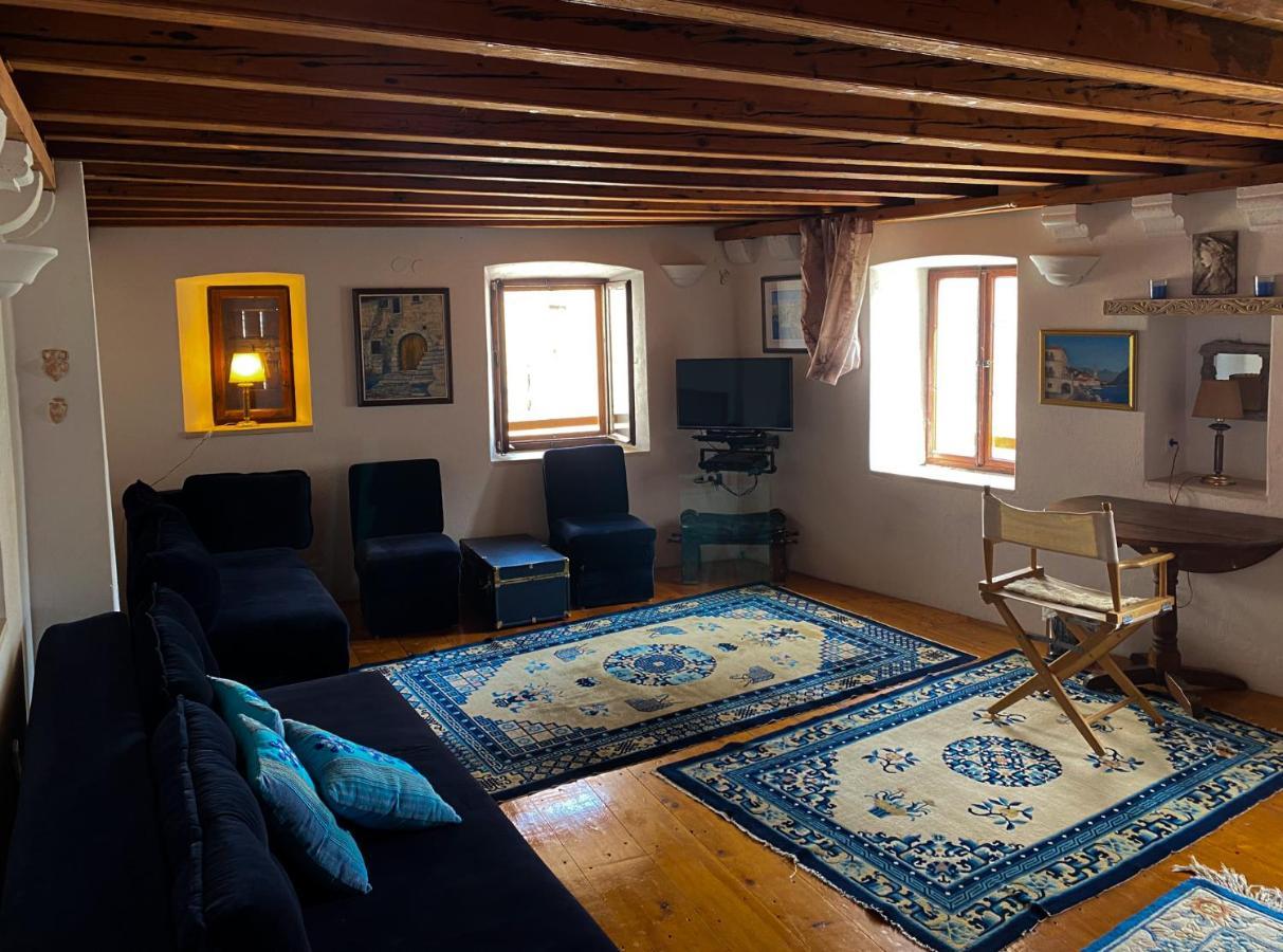 Villa Charming Bohemian House In Perast Esterno foto