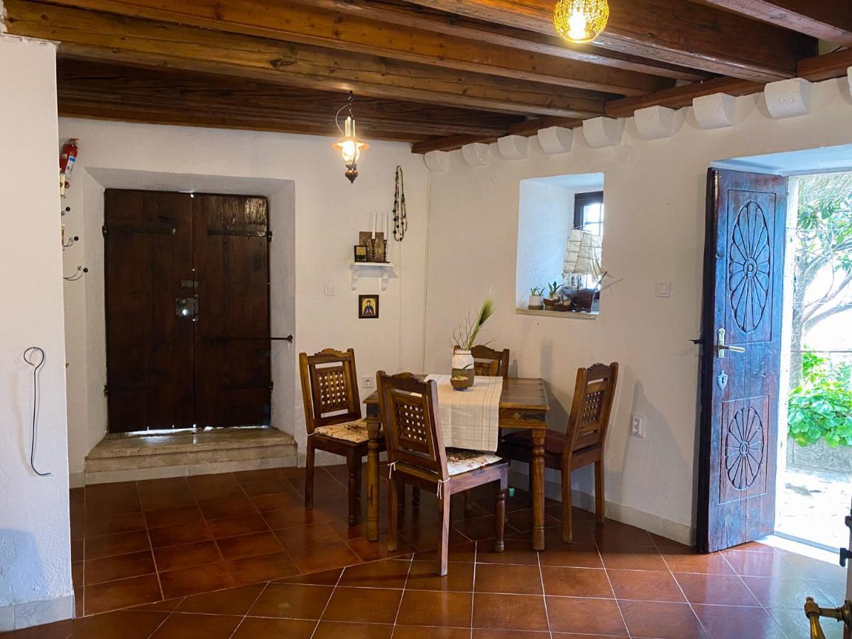 Villa Charming Bohemian House In Perast Esterno foto
