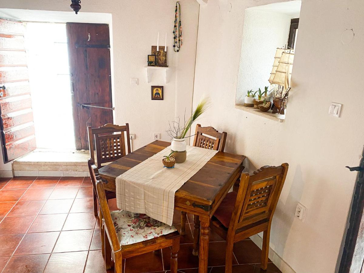 Villa Charming Bohemian House In Perast Esterno foto