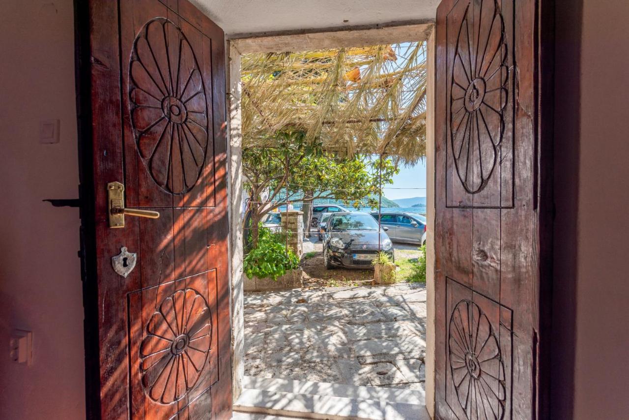 Villa Charming Bohemian House In Perast Esterno foto