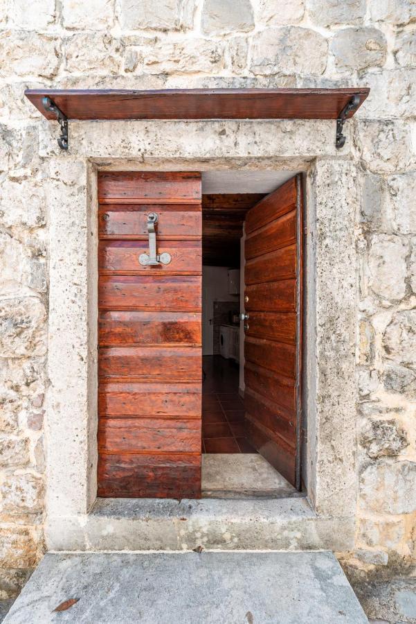 Villa Charming Bohemian House In Perast Esterno foto